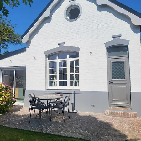 Nyaraló La Petite Maison Blanche *